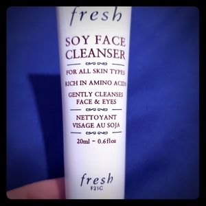 Fresh soy cleanser